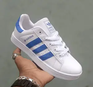 Adidas Sneakers