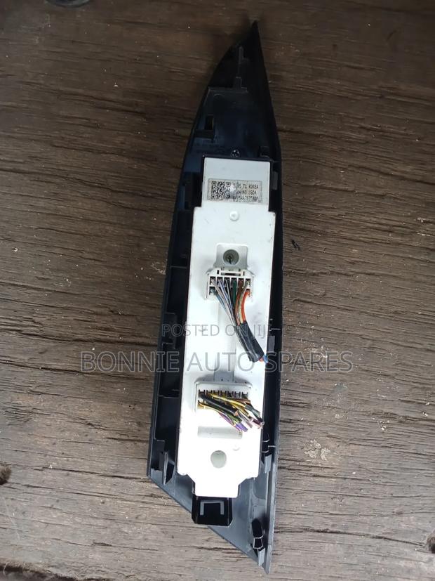 Axela Main Switch - thumbnail 2