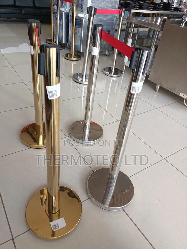 Queue Stand