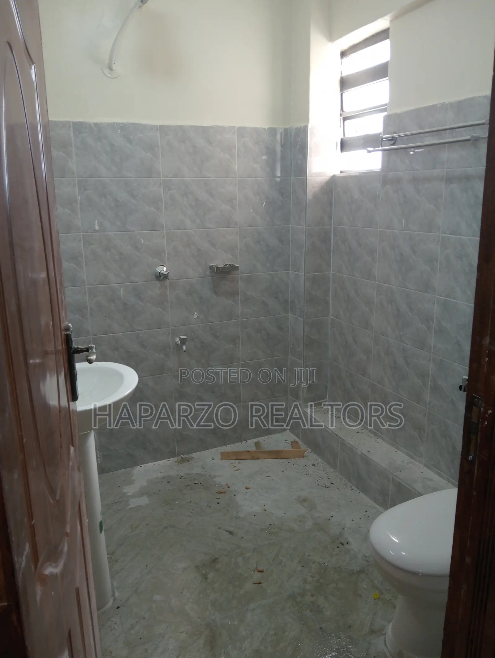 2bdrm Apartment in Astrol Area, Complex Utawala for rent
