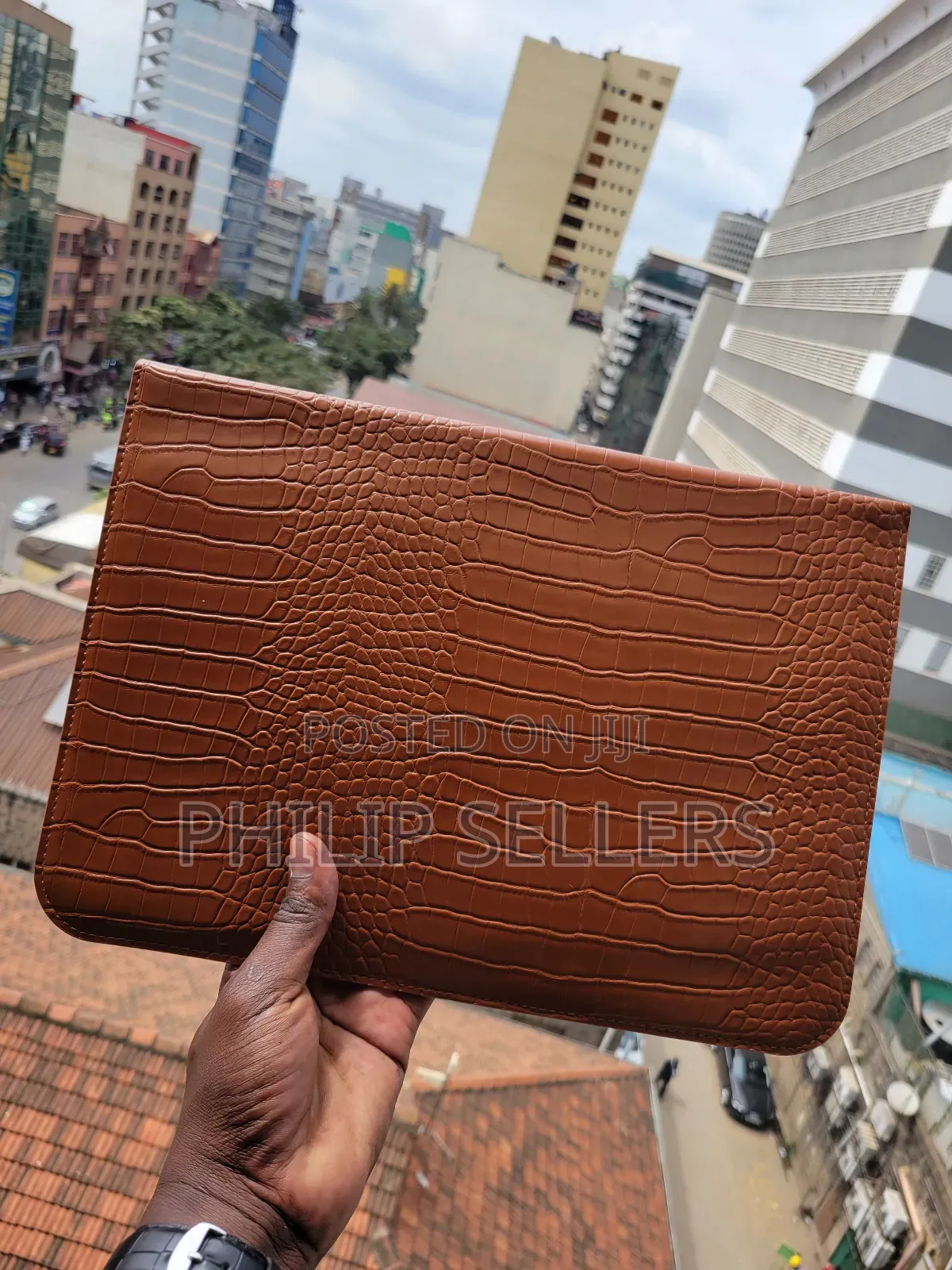 Crocodile Embossed PU Leather Laptop Sleeve