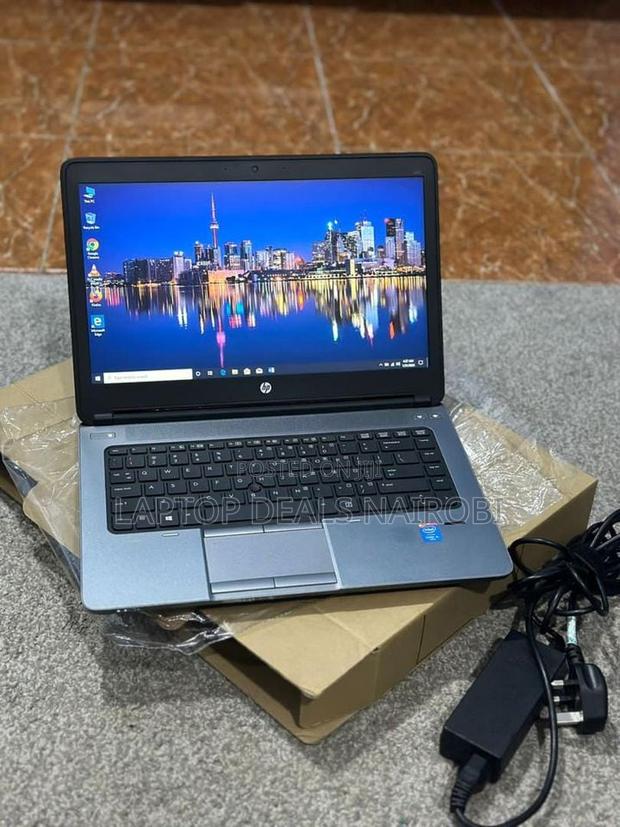 Laptop HP EliteBook 820 8GB Intel Core i5 SSD 500GB - thumbnail 2