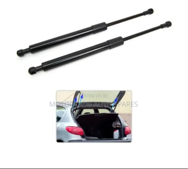 Toyota Runx Boot Shocks