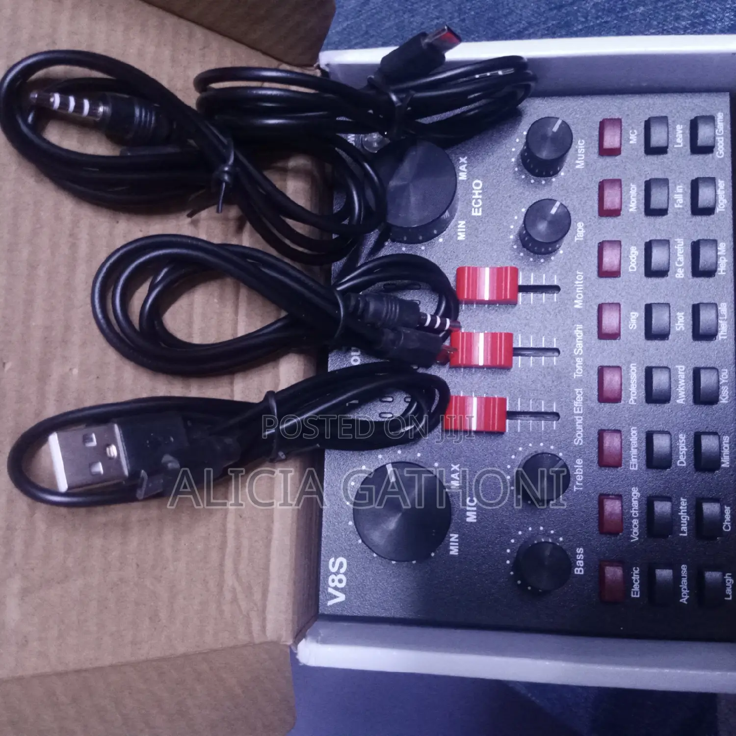 V8s Live Sound Card