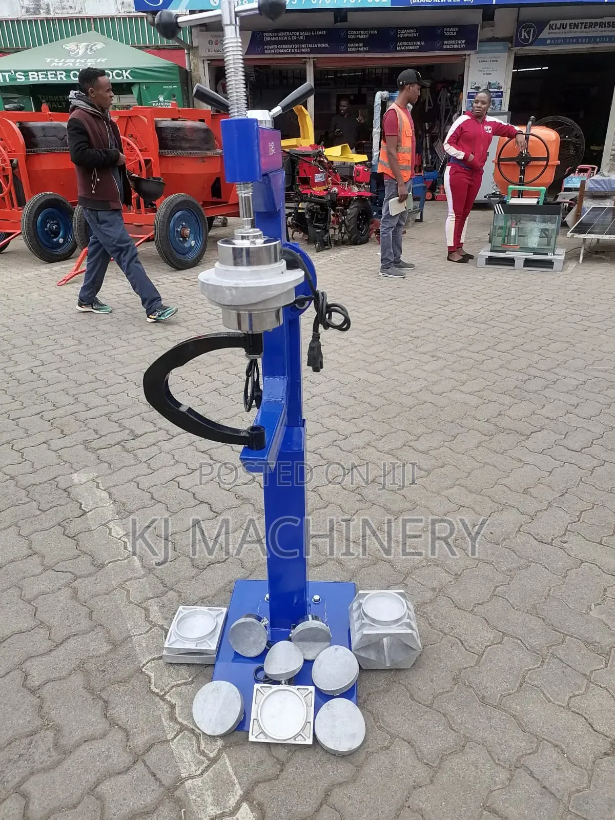 Truck Tyre Vulcanizer New Model Brand New Machine .
