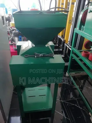 Maize Flour Roller Mill MFM-60 Production Capacity 800-1000
