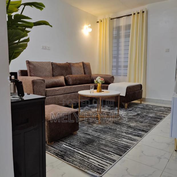 Eastern Bypass - Membly - Furnished One Bedroom Airbnb - thumbnail 4