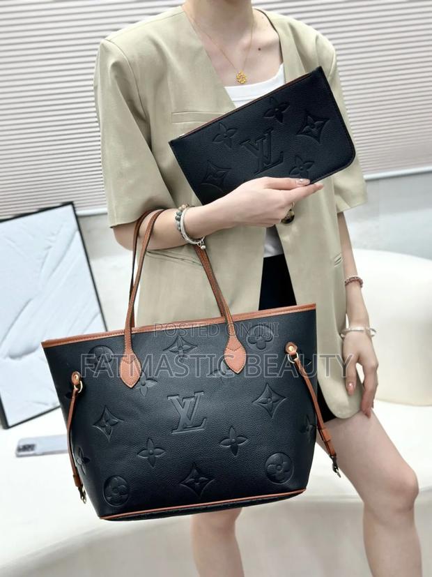 Designer Handbag - thumbnail 2