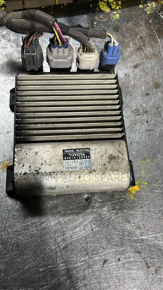 New Model 1KD Engine Driver Hiace - thumbnail 3
