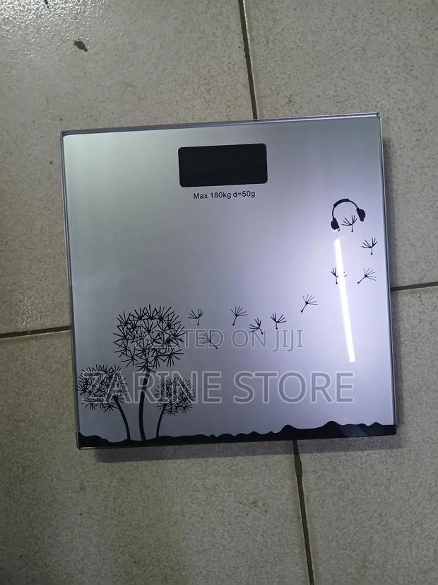Bathroom Scale Measuring Upto 180kgs - main view