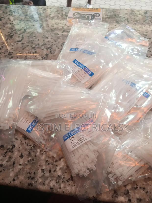 100 by 3 Cable Ties - main view