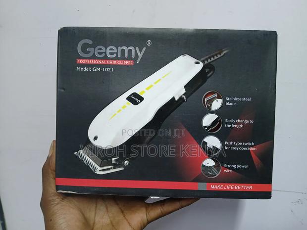 Geemy Professional Clippers GM- 1021 Shaving Machine
