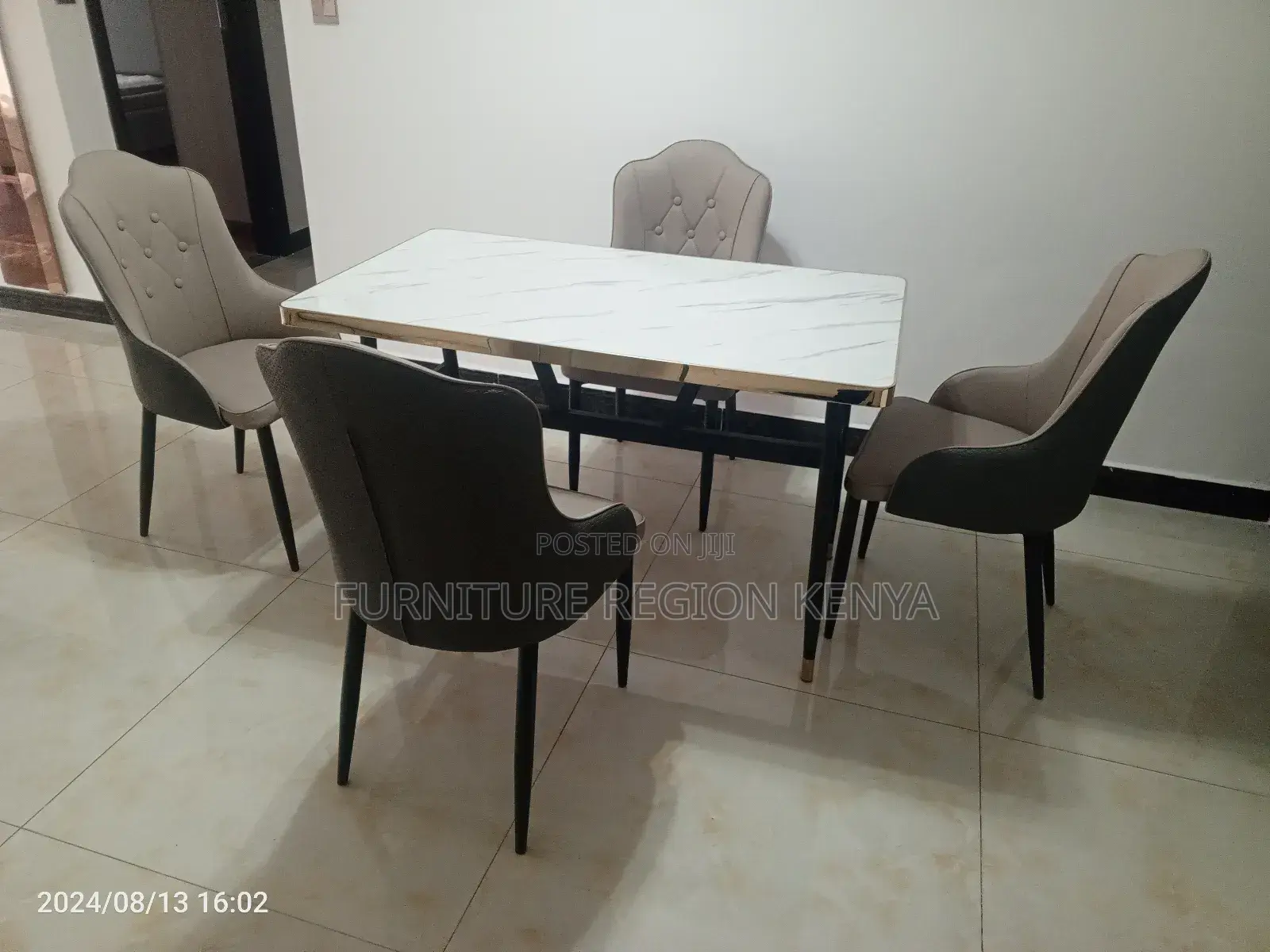 Four Seater Dinning Table Set