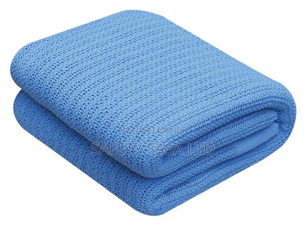 Hospital Cellular Blanket - thumbnail 2