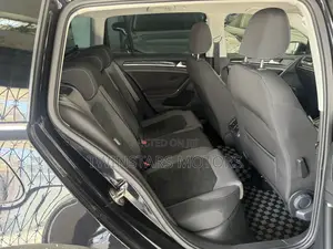Volkswagen Golf 1.4T S FWD 2019 Black