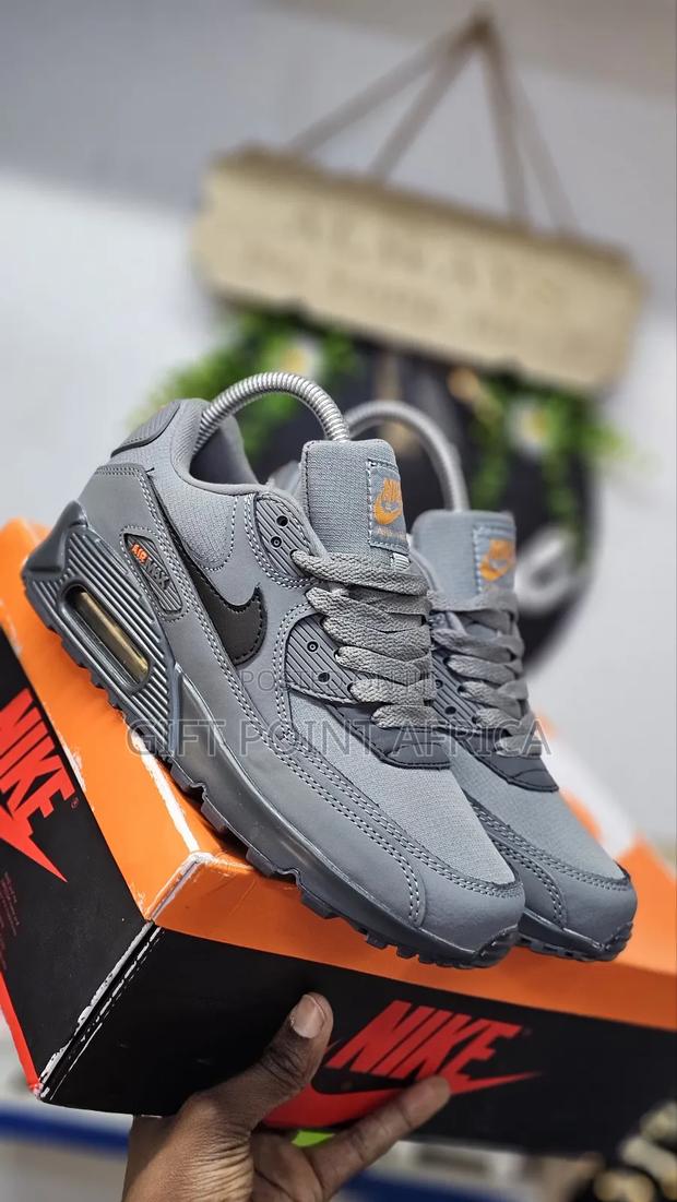 Grey Nike Air Max 90 Unisex Sneakers - main view