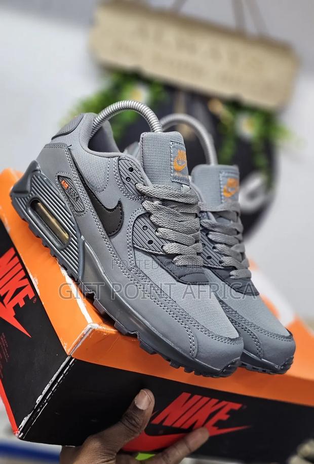 Nike Air Max 90 Unisex Sneakers - thumbnail 3