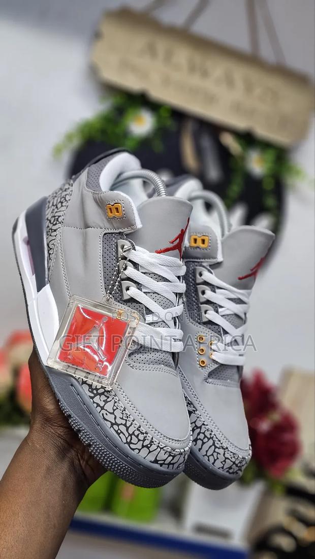 Air Jordan 3 Unisex Sneakers - thumbnail 3