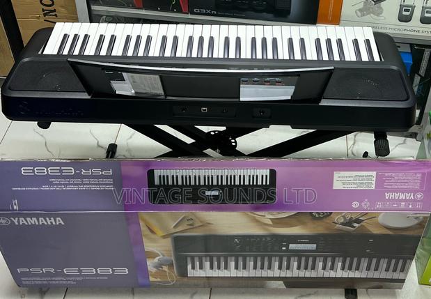 Yamaha PSR-E383 Portable Standard Keyboard 61keys - thumbnail 3