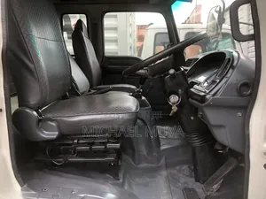 Isuzu TRUCK