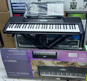 Yamaha PSR-E383 Keyboard W/ USB MIDI Recording Interface