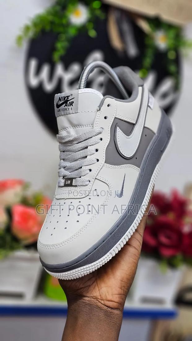 Nike Airforce 1 Custom Sneakers - thumbnail 2