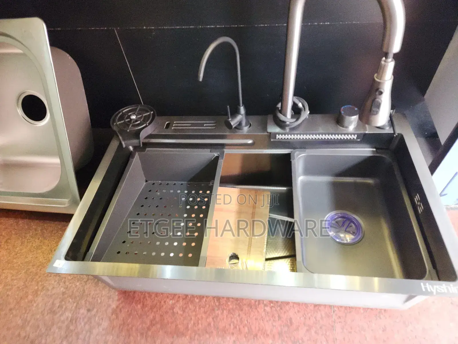Smart Kitchen Sink Hy