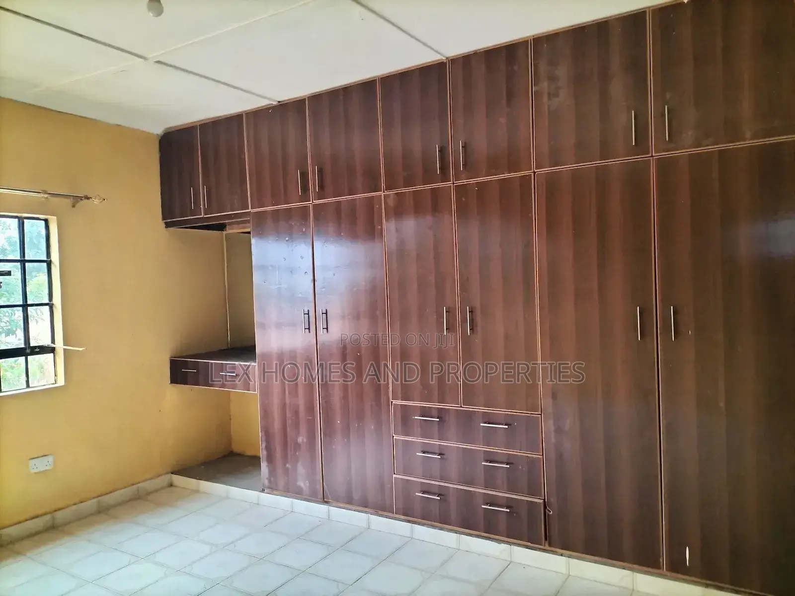 3bdrm Bungalow in Kiserian for sale