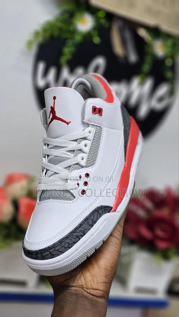Air Jordan 3 Sneakers - thumbnail 6