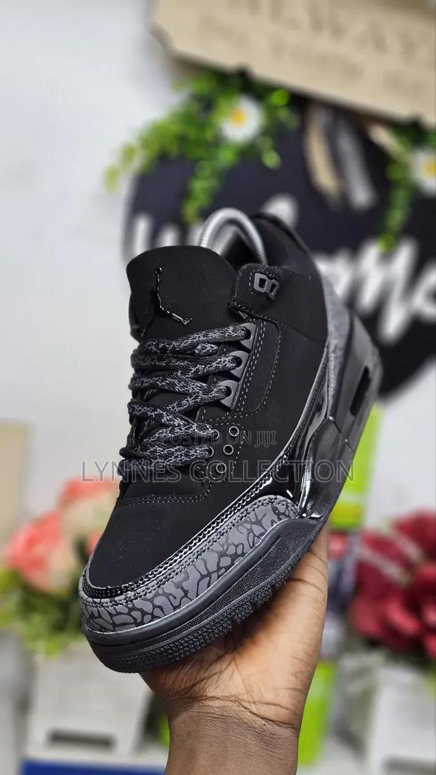 Air Jordan 3 Sneakers - thumbnail 7