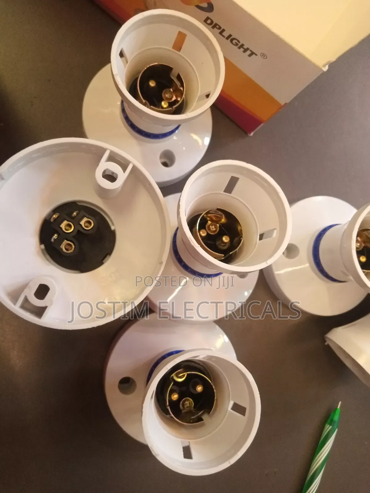 B22 Bulb Holder