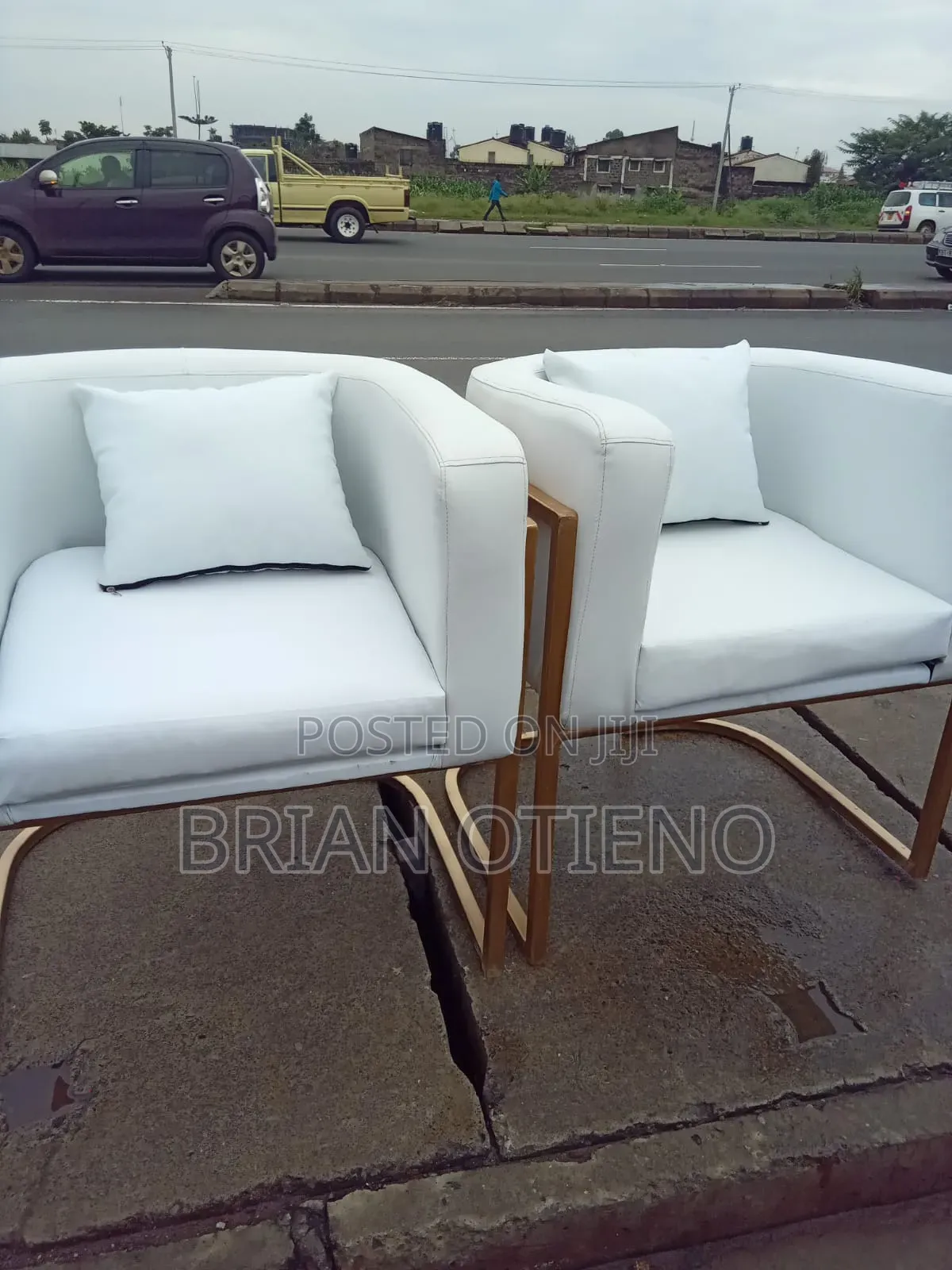 White Pillow Styling Seats