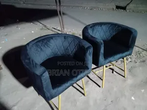 Golden Black Styling Seats With Affordable Prices