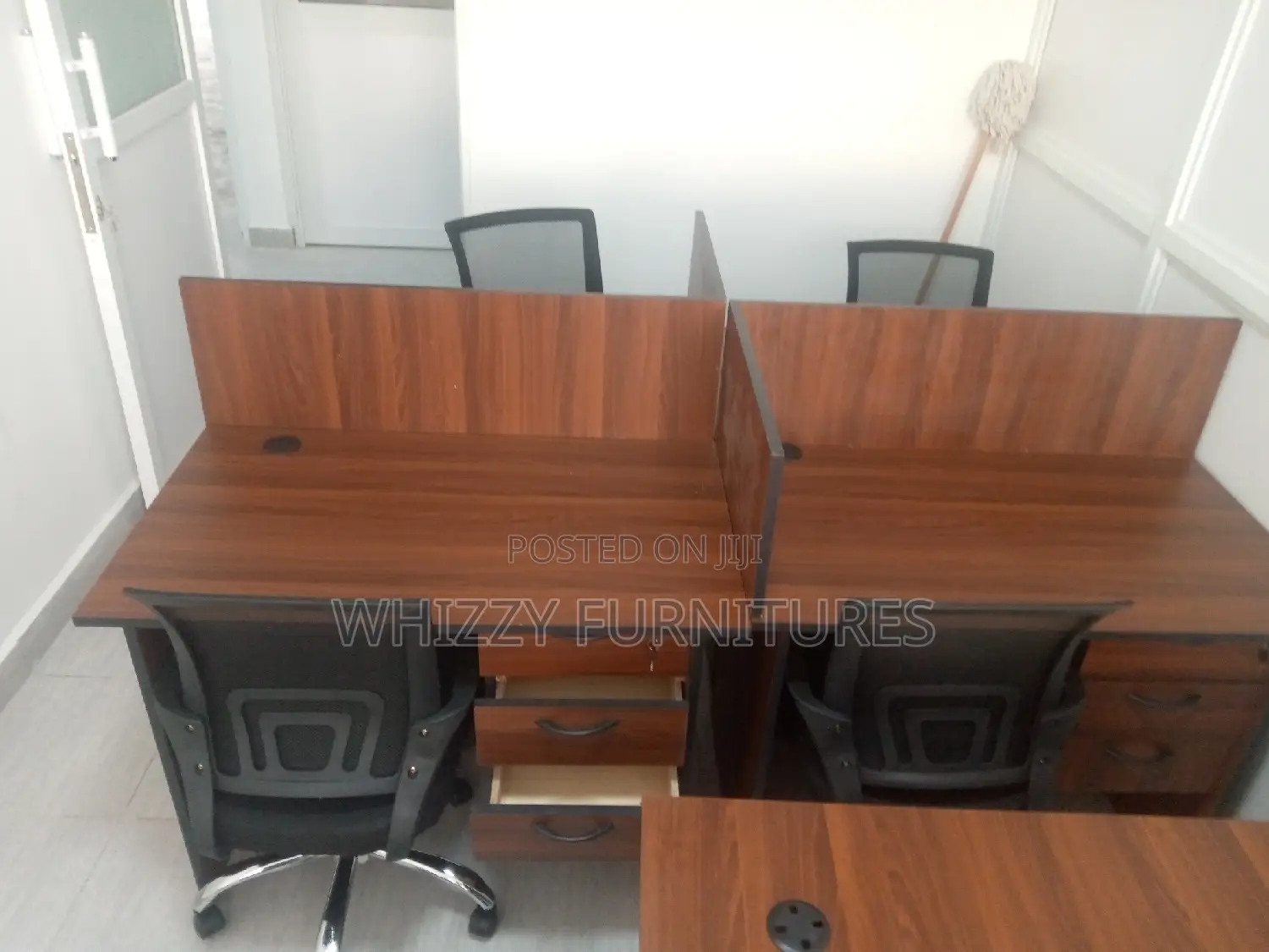 Office Working Station