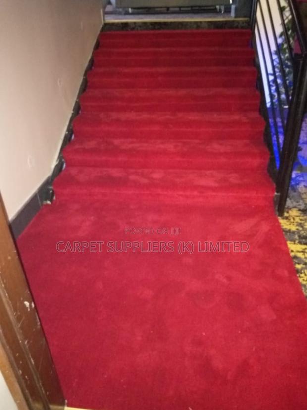 19red Carpet