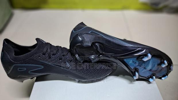 Brand New Nike Airzoom Original Football Boots