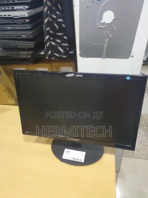 Samsung 19 Inches Stretch Monitor