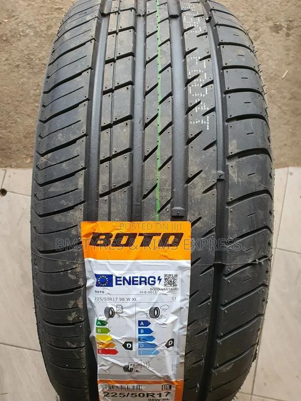 225 /50 R17 Boto - main view