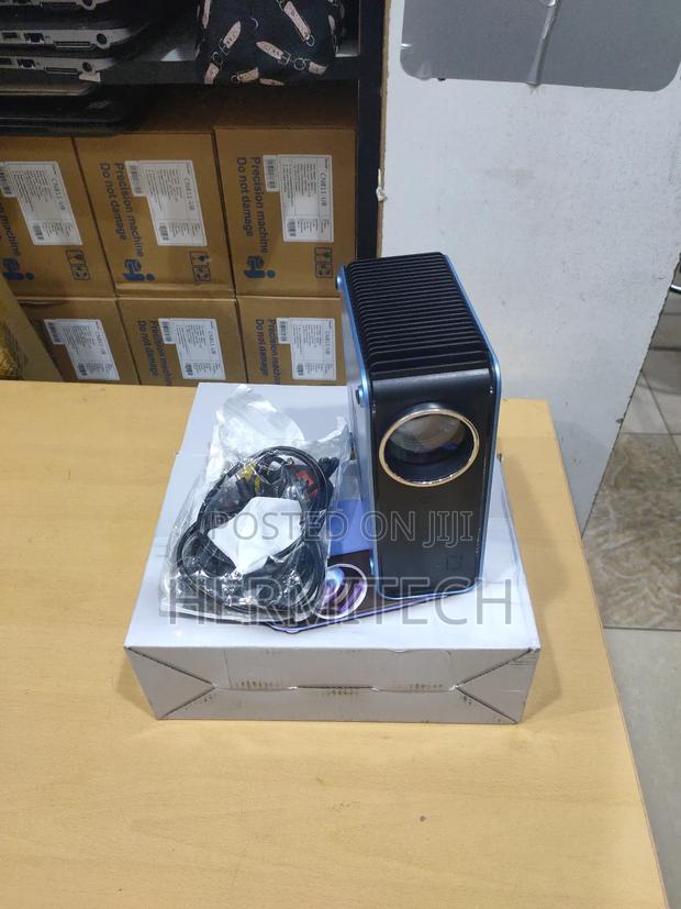 Portable Android Projector Full HD - main view