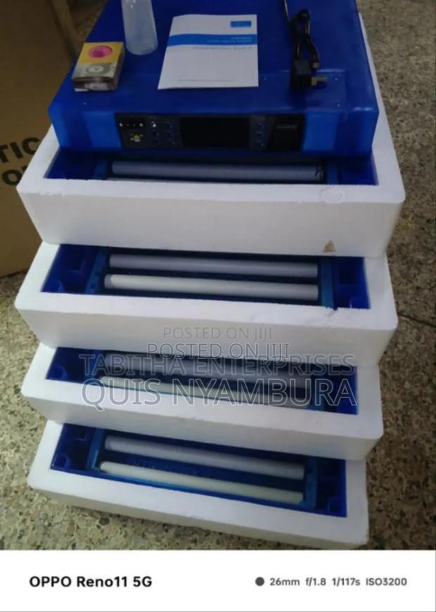 256eggs Automatic Incubator AC/DC - main view