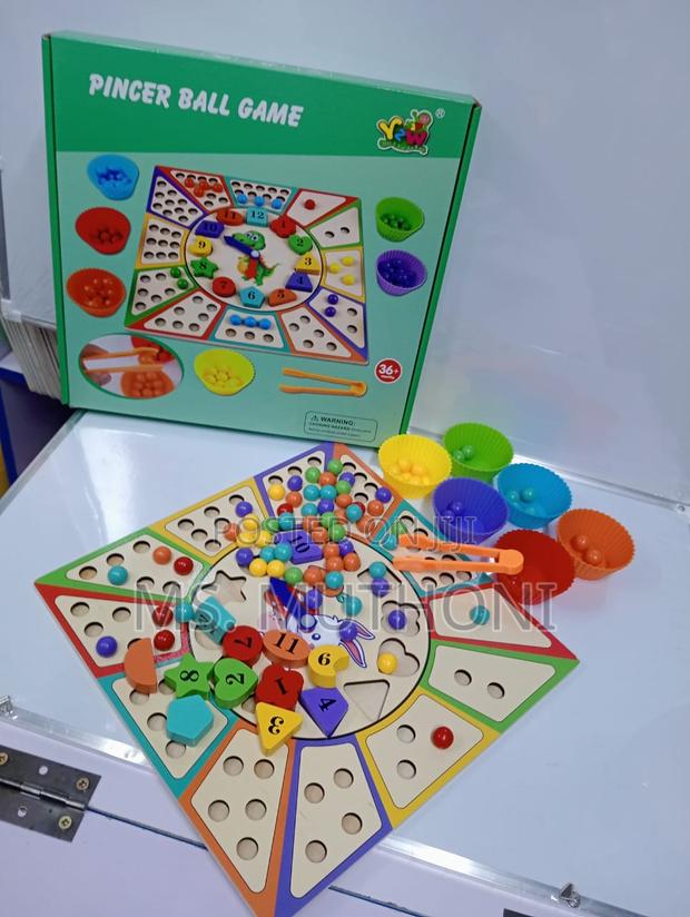 Pincer Ball Game - main view