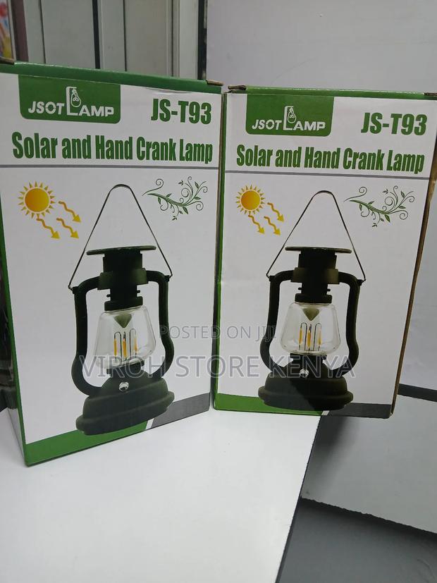 Solar and Hand Cramp Lamp Rechargeable Lantern
