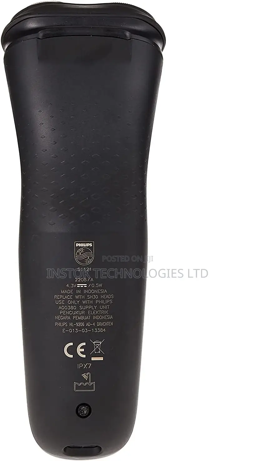 Philips Series 1000 Wet or Dry Electric Shaver - S112140