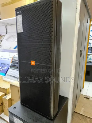 Full Range Speaker JBL SRX725
