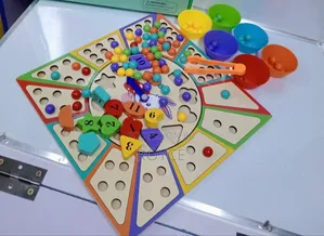 Pincer Ball Game