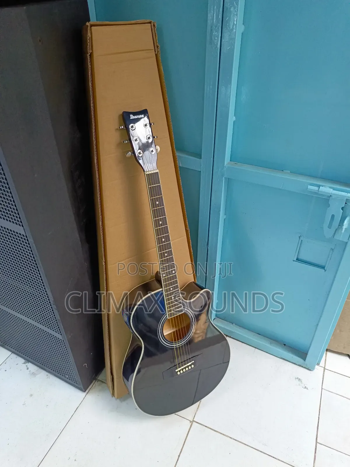 Semi Acoustic Guitar Ibanez 40