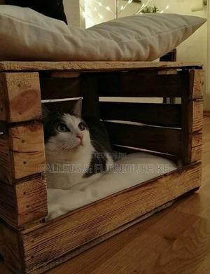 Cat House With Pillows - thumbnail 2