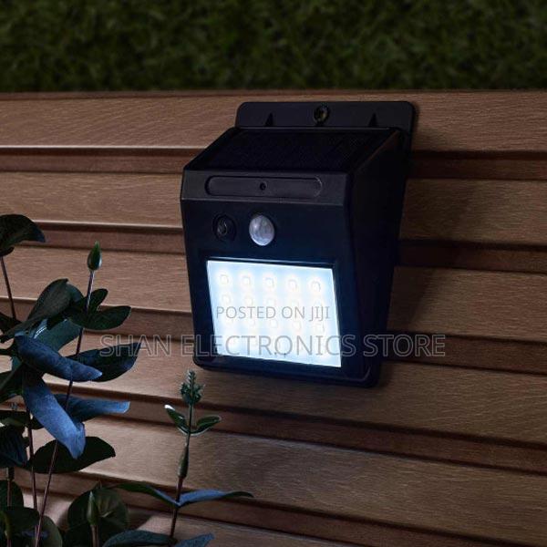 20 Led Bright Waterproof Solar Wireless Security Motion Sens