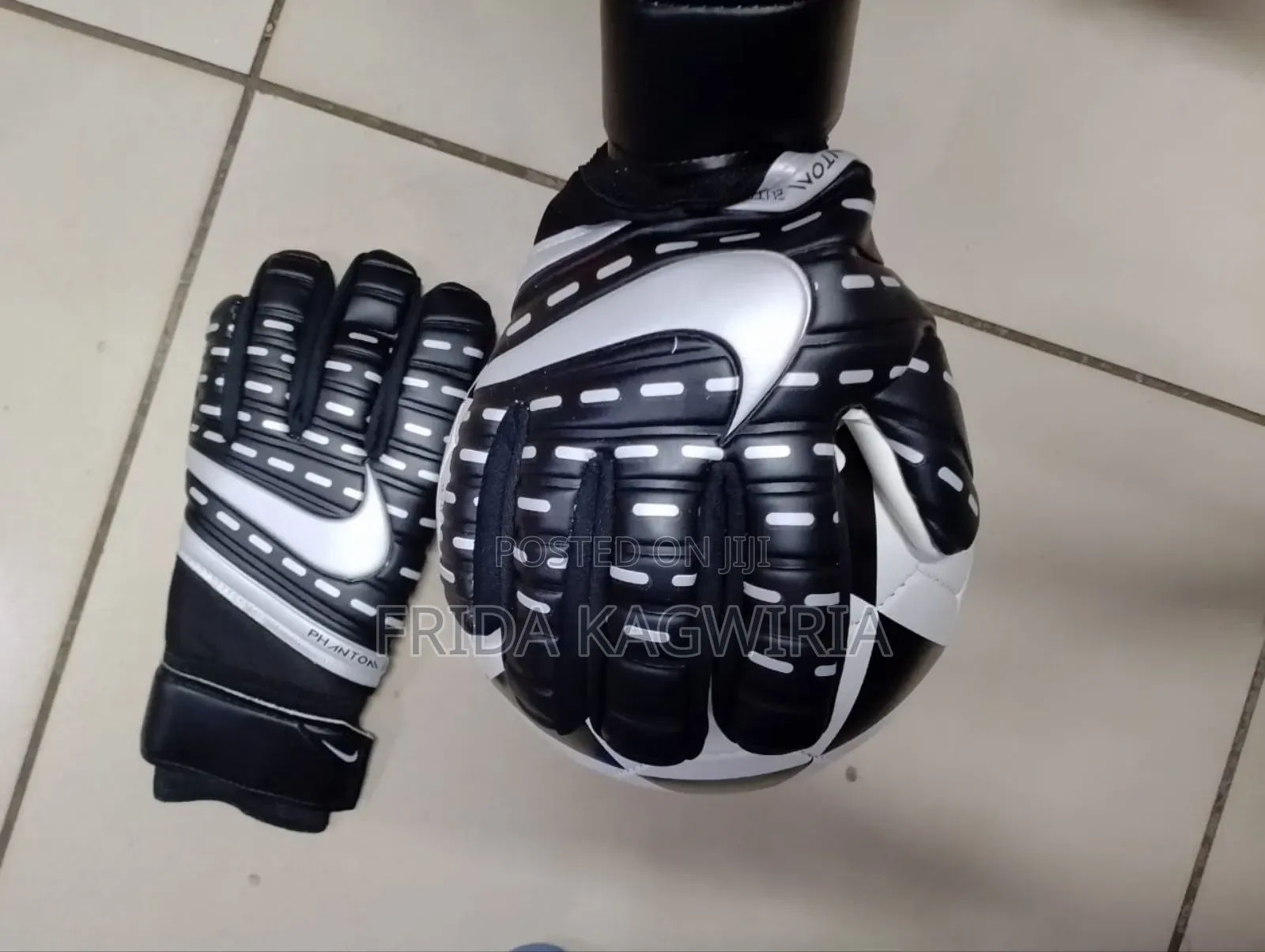 Phantom Elite Goalkeeper Gloves