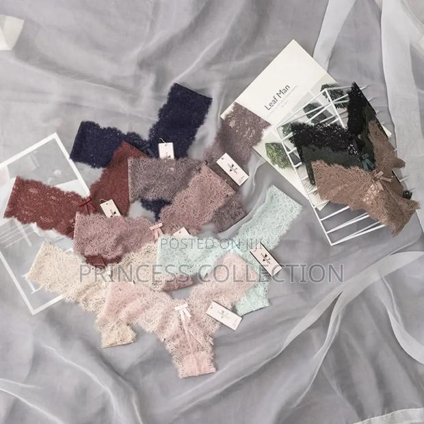 Women Soft Laced Thongs